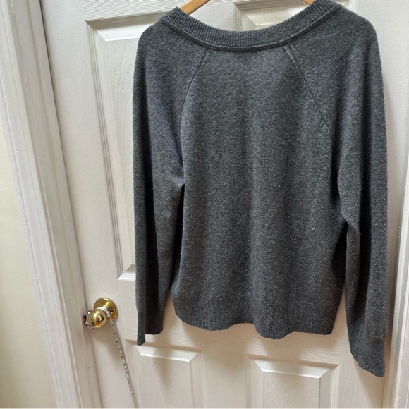 Equipment Gray V-Neck Sweater cashmere XL - Picture 4 of 7